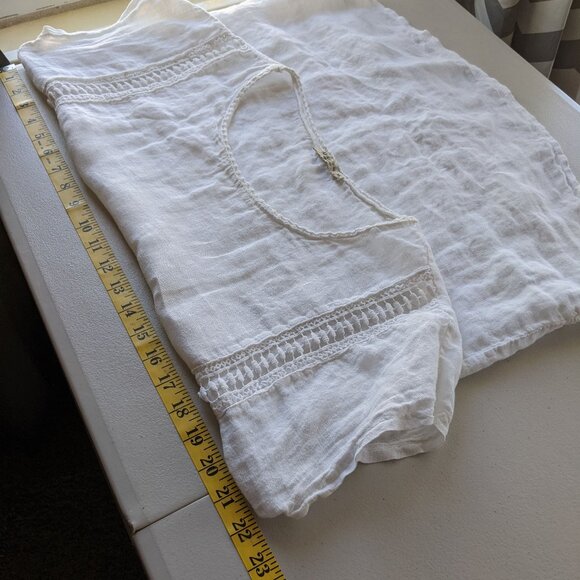 Alessia Pacini white linen blouse with cap sleeves and lace cut-outs - Picture 6 of 10